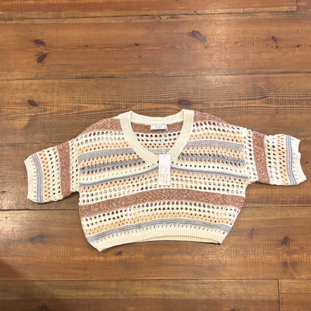 Sage Women's V-Neck Sweater in Cream, Brown, and Gray - Picture 4 of 4